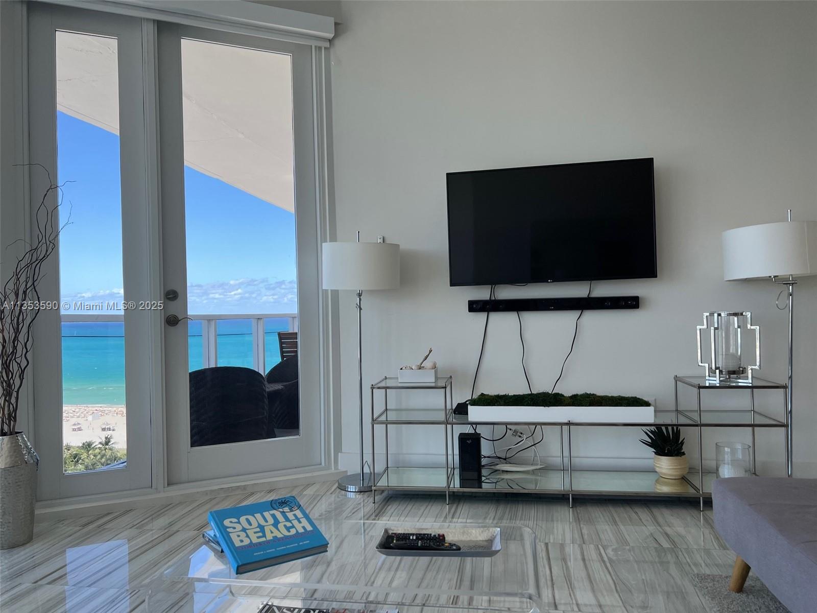 THE DECOPLAGE CONDO - Residential Lease