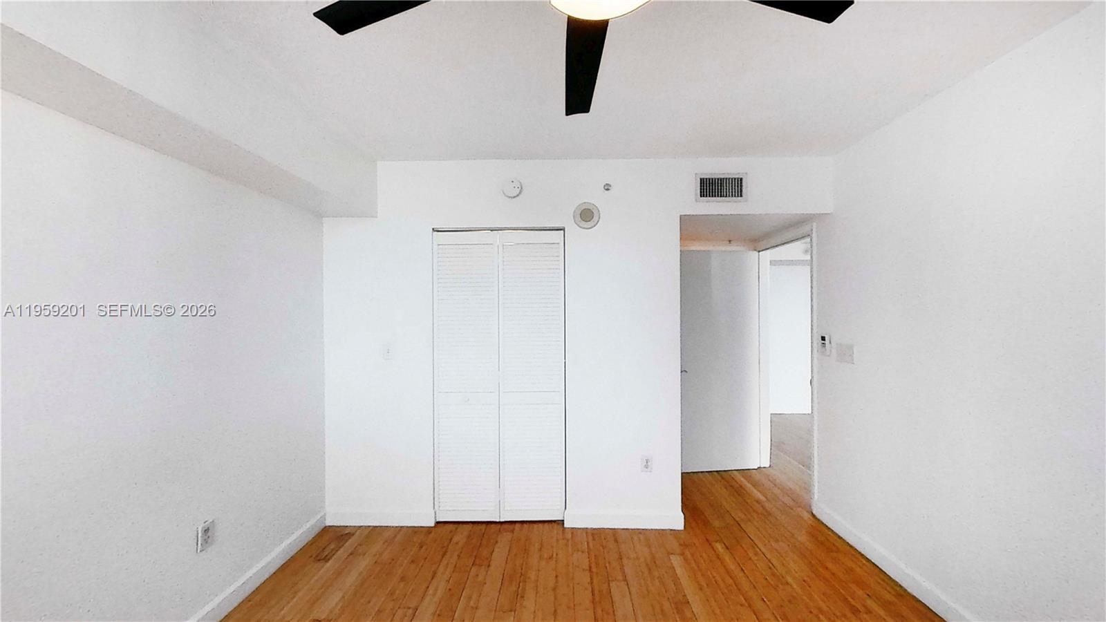 BRICKELL ON THE RIVER N T - Residential