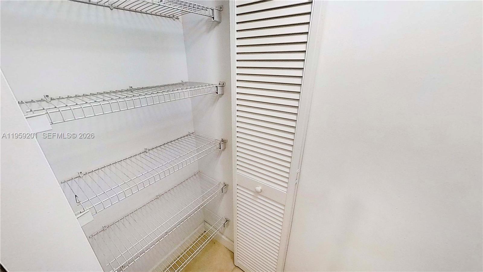 BRICKELL ON THE RIVER N T - Residential