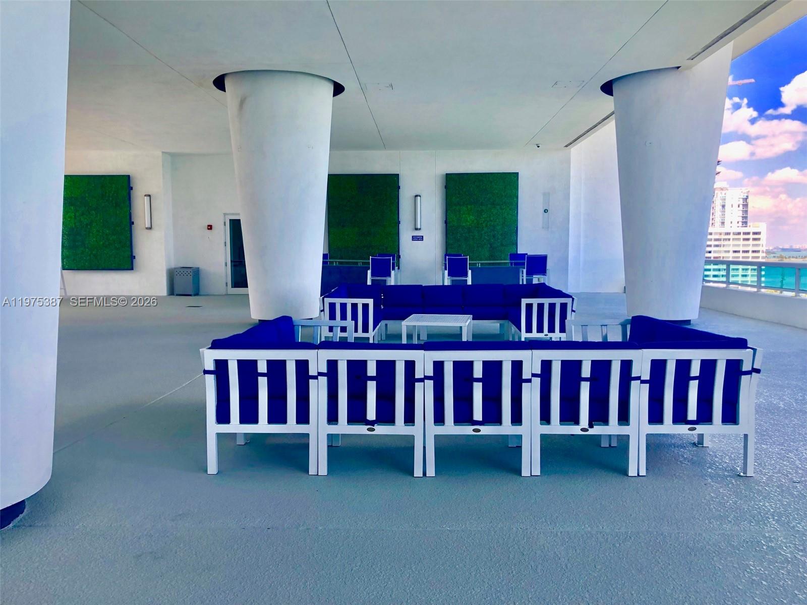 1800 CLUB CONDO - Residential Lease