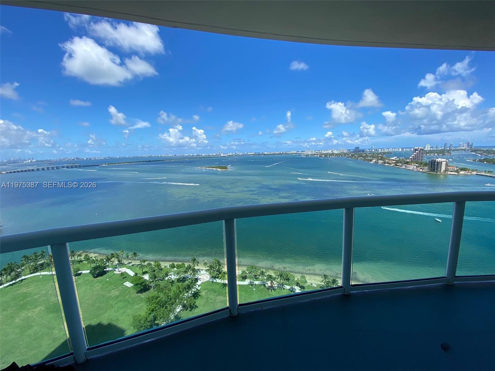 1800 CLUB CONDO - Residential Lease