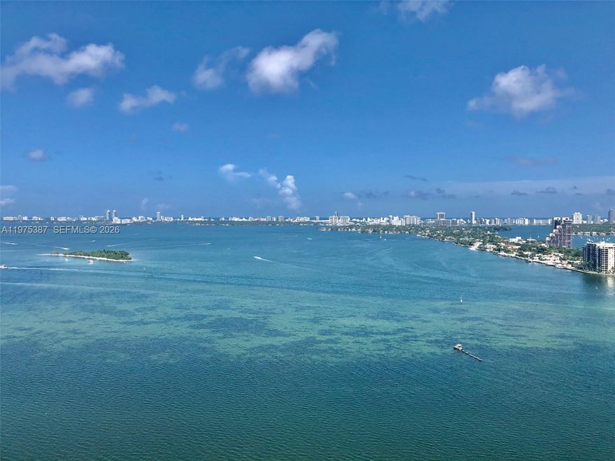 COME LIVE IN EDGEWATER W/THE BEST VIEWS FROM THE 29TH FLOOR!SPECTACULAR 3/3(W2189 SQFT OF AC + 638 SQFT IN TERRACES)IN THE 1800 CLUB.DIRECT EAST VIEWS OF THE BAY & PARK.UNIT FEELS LIKE A HOUSE W/EVERYTHING SPACIOUS & A GREAT FLOOR PLAN!BOTH MASTER BEDROOM & SECOND BEDROOM ARE EN SUITES.CABLE,HIGH SPEED INTERNET, WATER & 1 PARKING (MORE AVAILABLE FOR+) INCLUDED IN RENT. FULL AMENITIES BUILDING INCLUDING VALET,DOORMAN,CONCIERGE,POOL & GYM ATTENDANT,SPECTACULAR POOL AREA & GYM ......WALK TO MARGARET PACE PARK,NIGHTLIFE, BANKS, SHOPS & PUBLIX & 3 BLOCKS TO PEOPLE MOVER. 5 MINUTES TO SOUTH BEACH, DOWNTOWN MIAMI, THE DESIGN DISTRICT, MIDTOWN & WYNWOOD.EASY ACCESS TO ALL MAJOR HIGHWAYS & PUBLIC TRANSPOTATION.EASY TO SHOW.