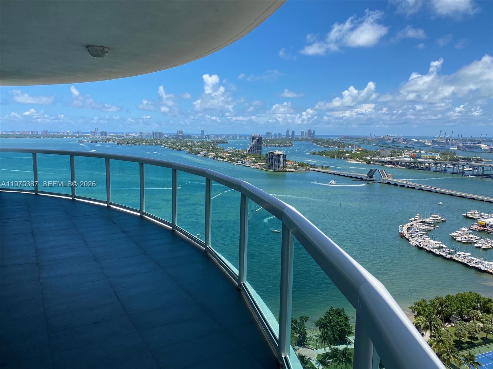 1800 CLUB CONDO - Residential Lease