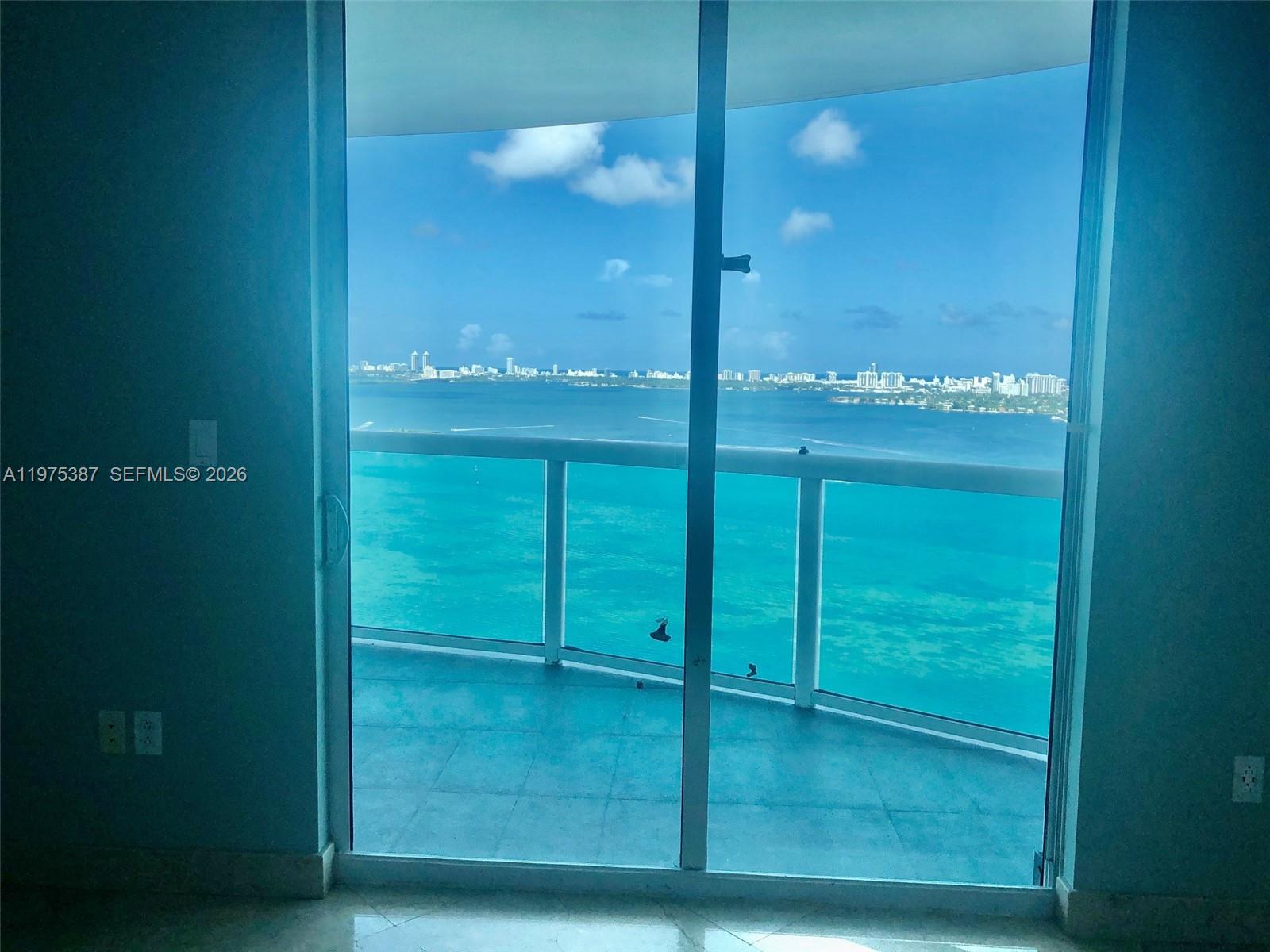 1800 CLUB CONDO - Residential Lease