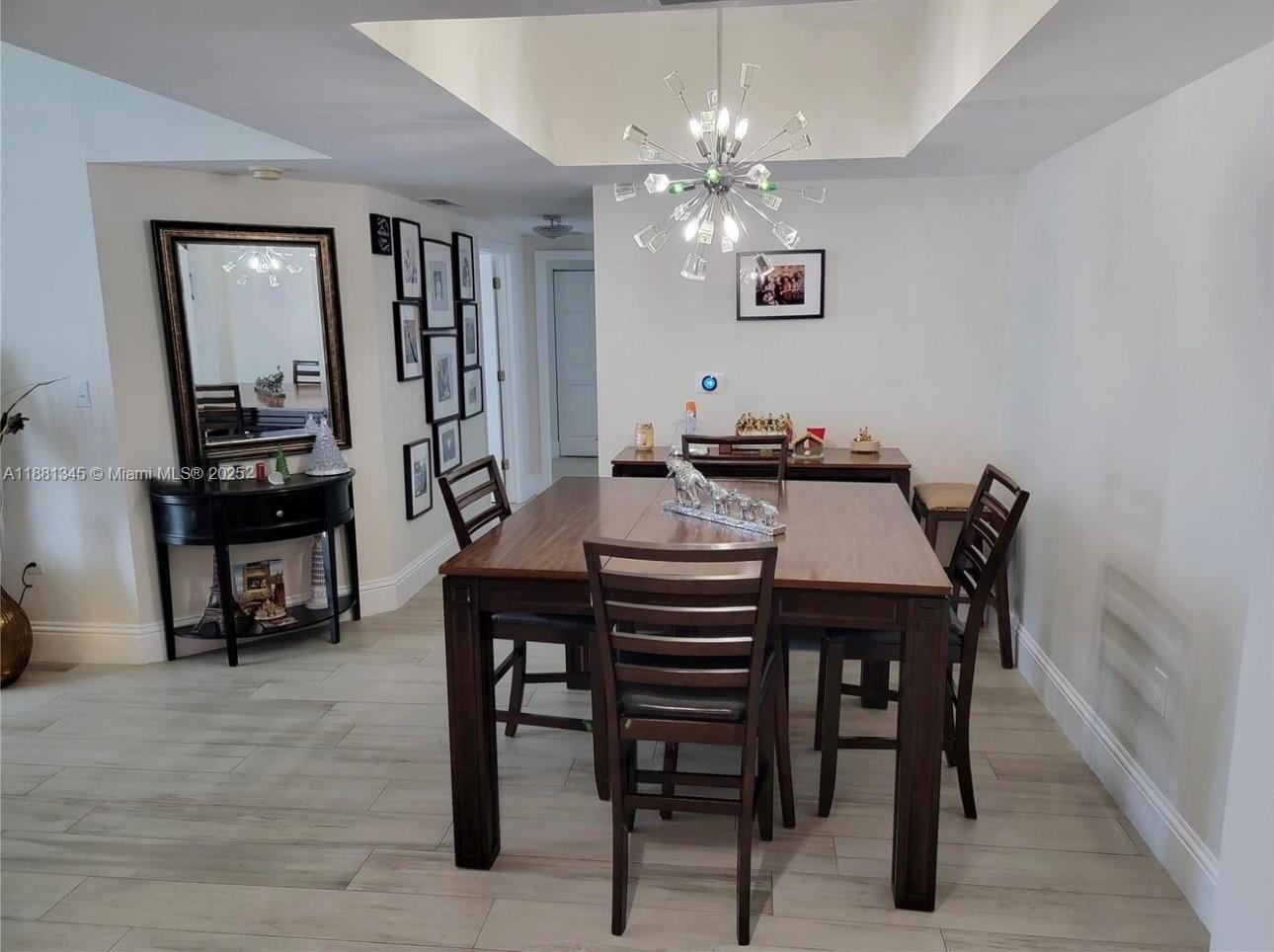 HOLLYWOOD STATION RES CON - Residential Lease