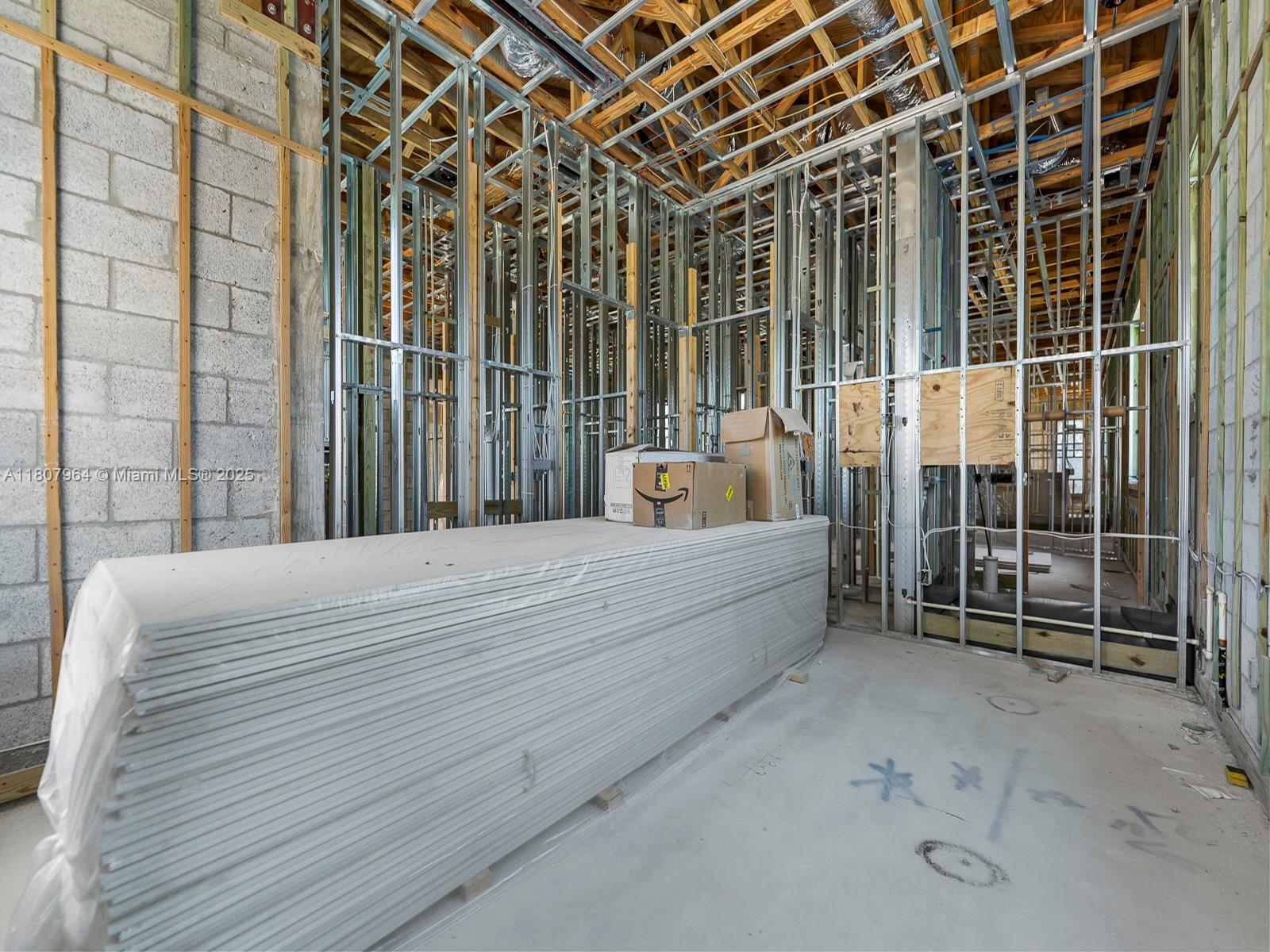 CHARM-AIRE REPLAT - Residential