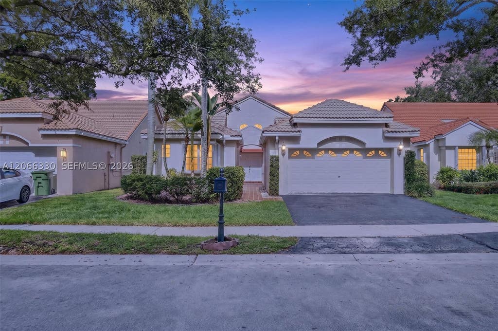Photo of 1520 Seabay Rd, Weston, FL 33326 (MLS # A12066330)