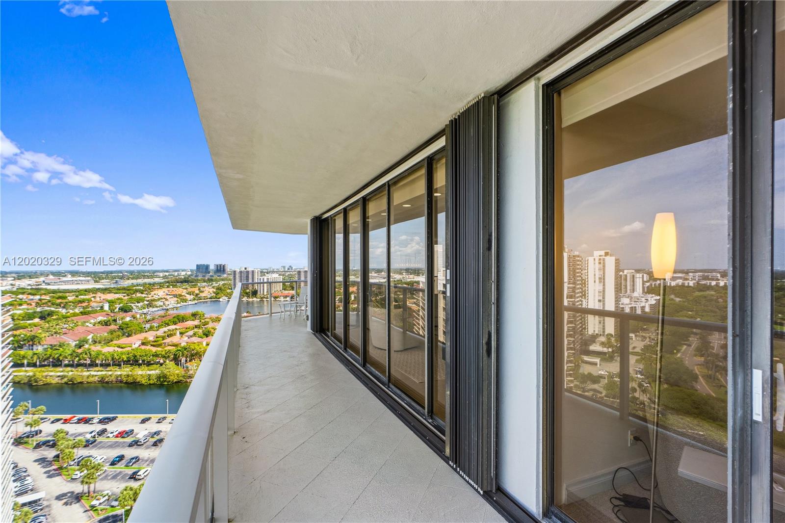 HAMPTONS WEST - Residential
