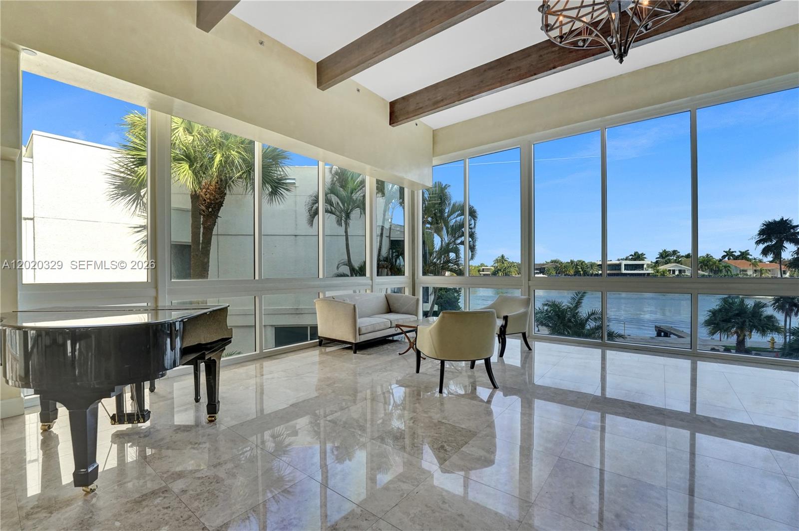 HAMPTONS WEST - Residential