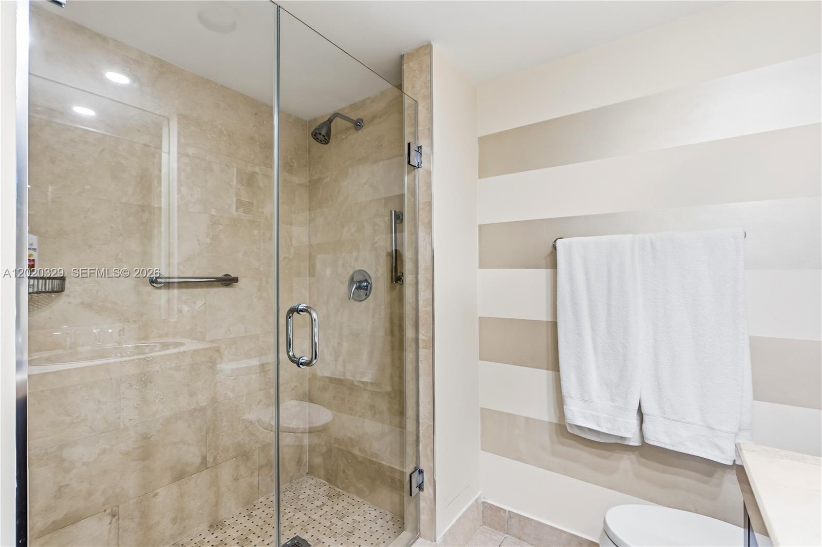 HAMPTONS WEST - Residential