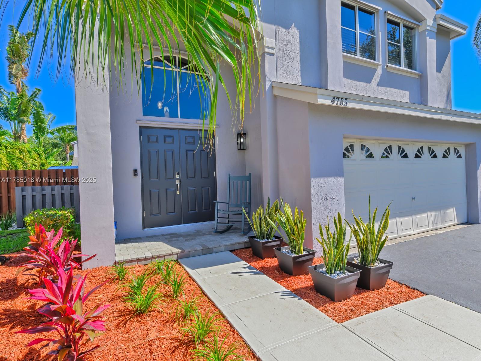 4785 NW 14th St