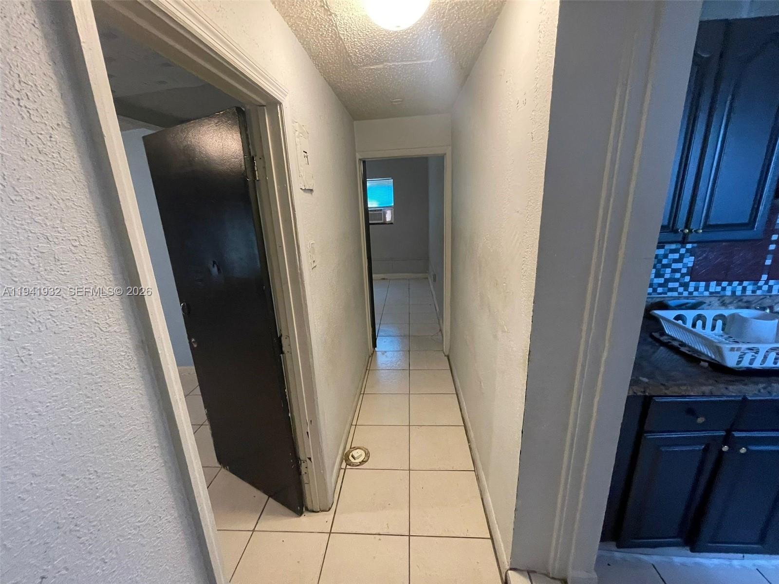 LAUDERDALE MANORS REVISED - Residential Lease