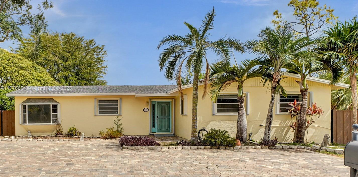 Property for Sale at 16395 Sw 279th St, Homestead, Miami-Dade County, Florida - Bedrooms: 4 
Bathrooms: 2  - $685,000