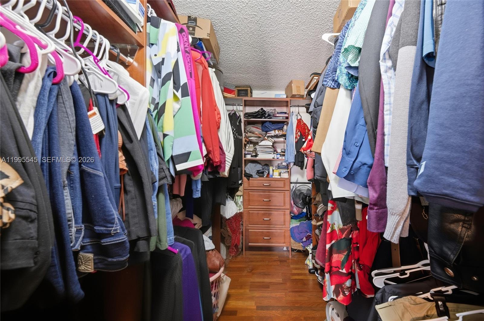 LAGUNA PONDS SEC 2 - Residential