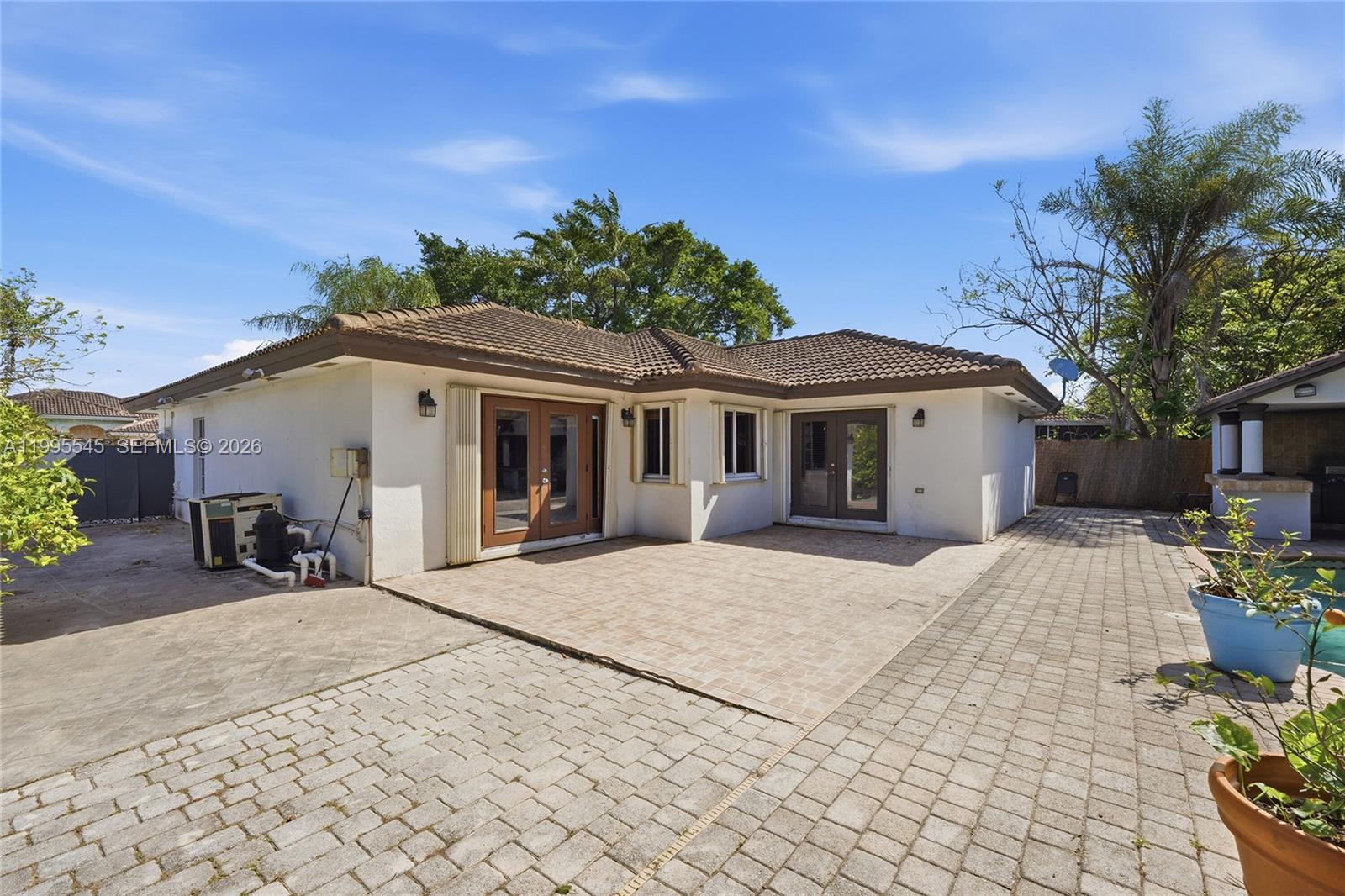 LAGUNA PONDS SEC 2 - Residential