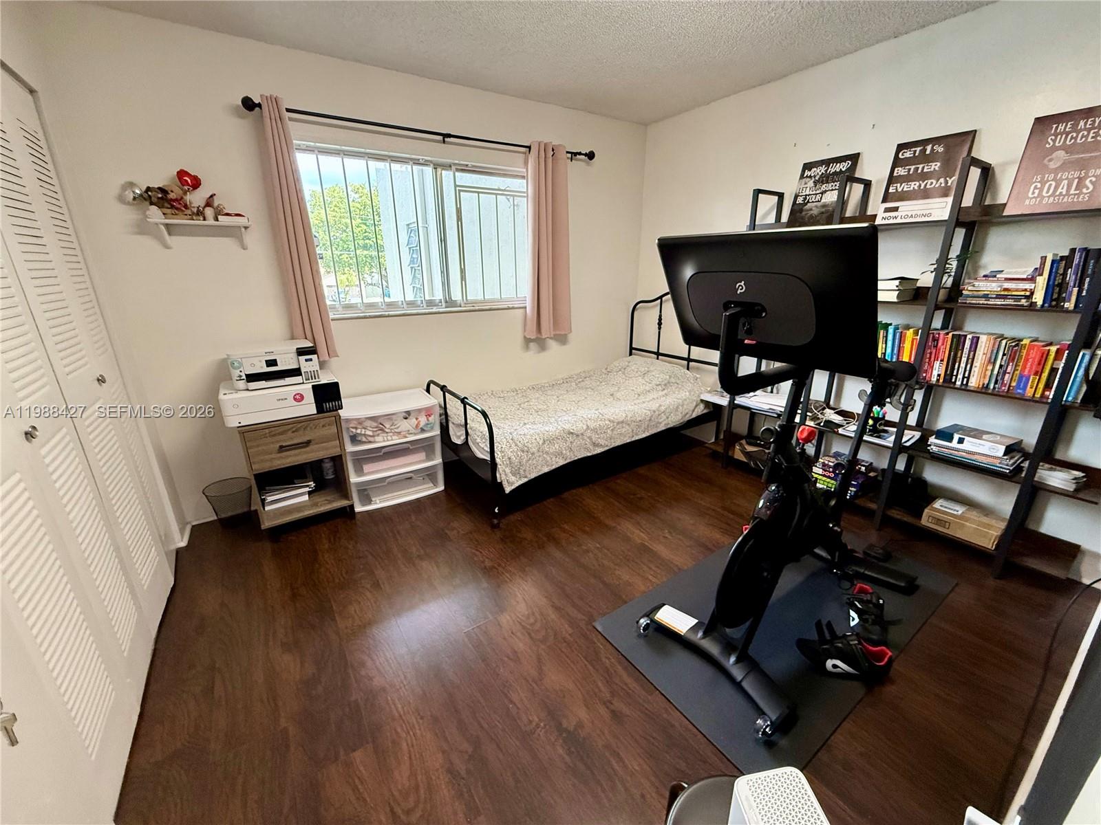 CASCADES OF LAUDERHILL - Residential Lease