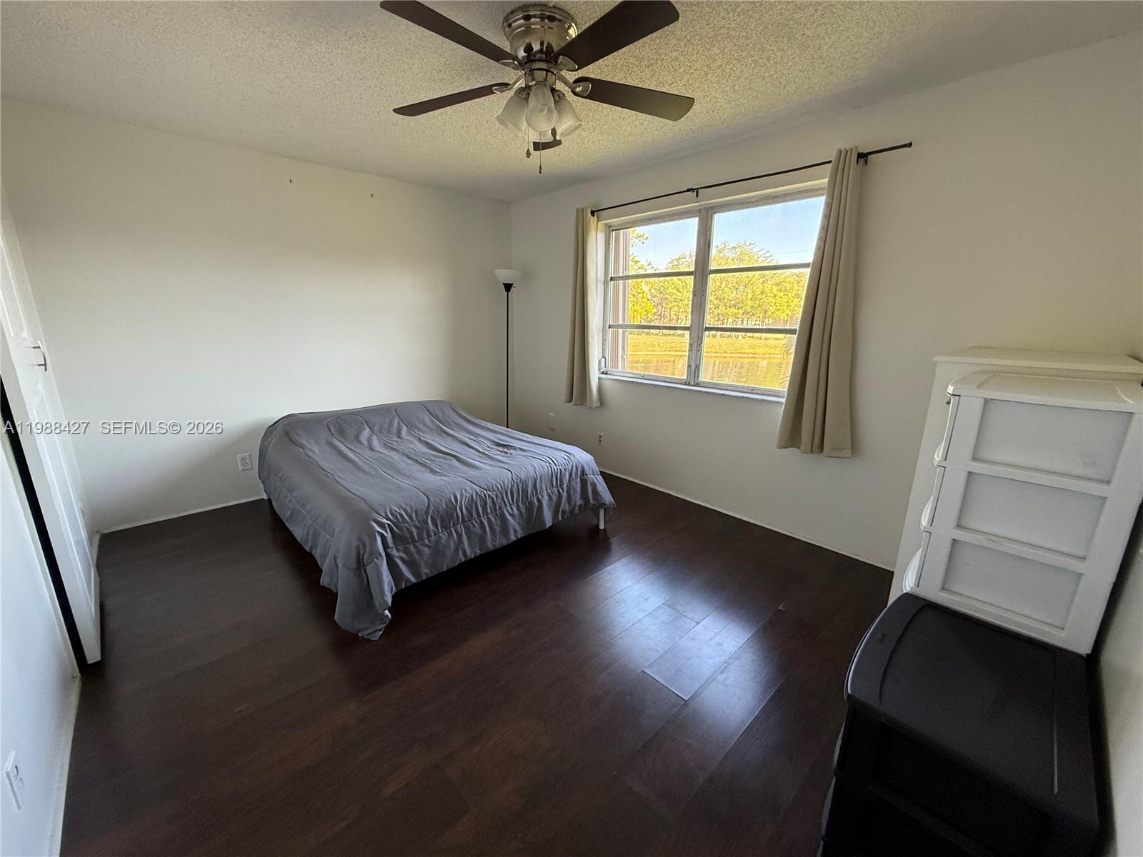 CASCADES OF LAUDERHILL - Residential Lease