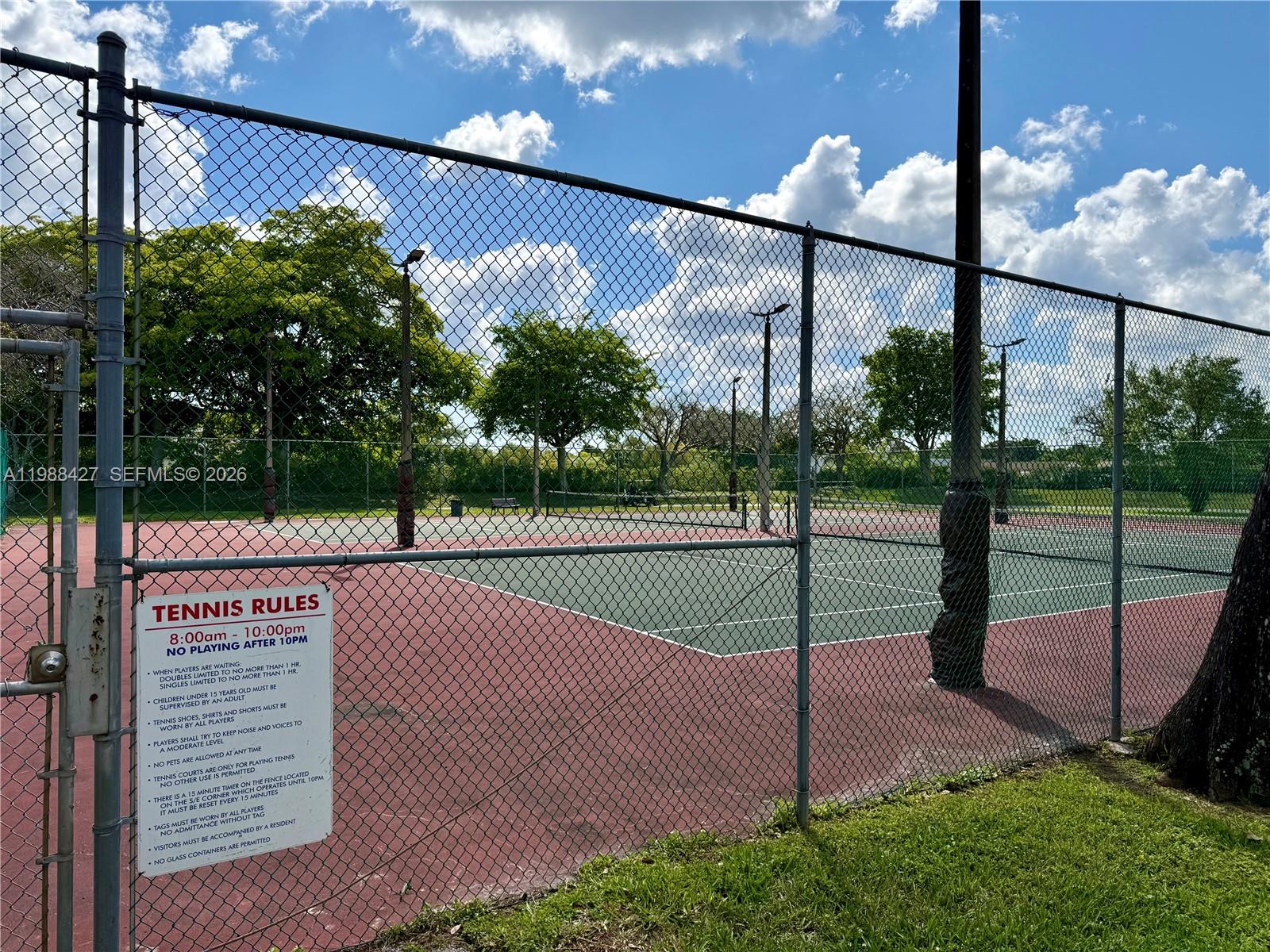 CASCADES OF LAUDERHILL - Residential Lease