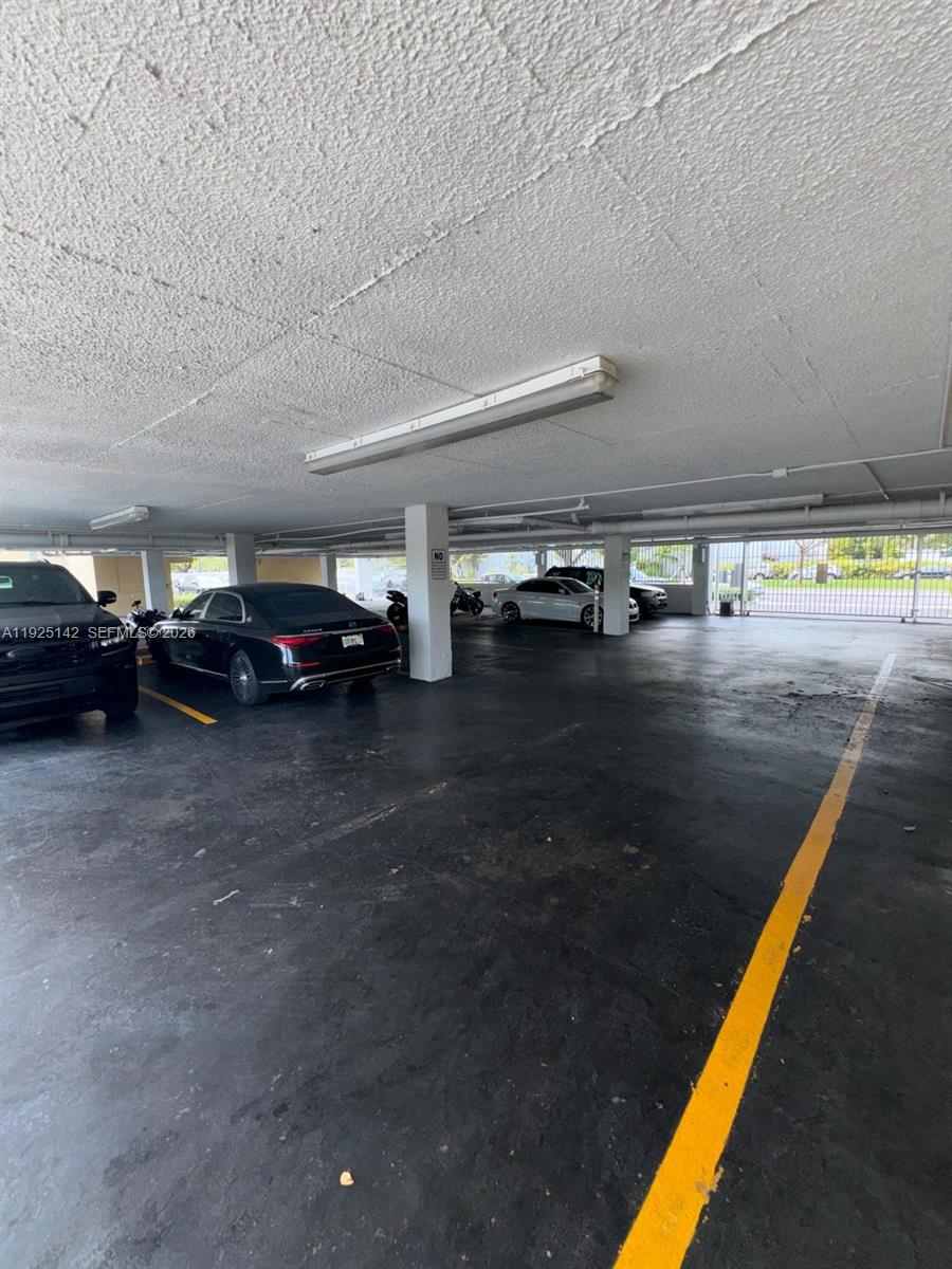 KEYSTONE TOWERS CONDO - Residential