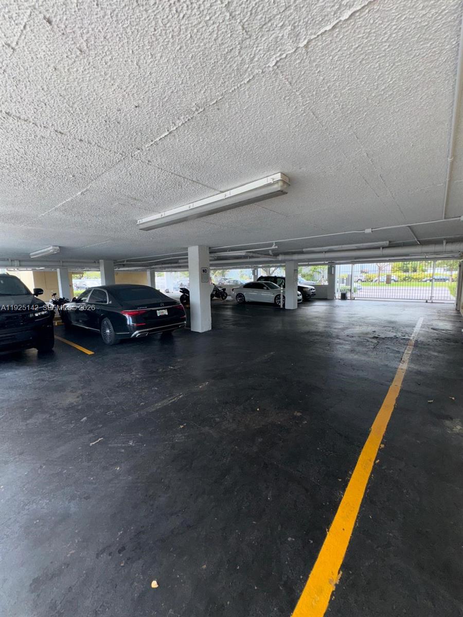 KEYSTONE TOWERS CONDO - Residential