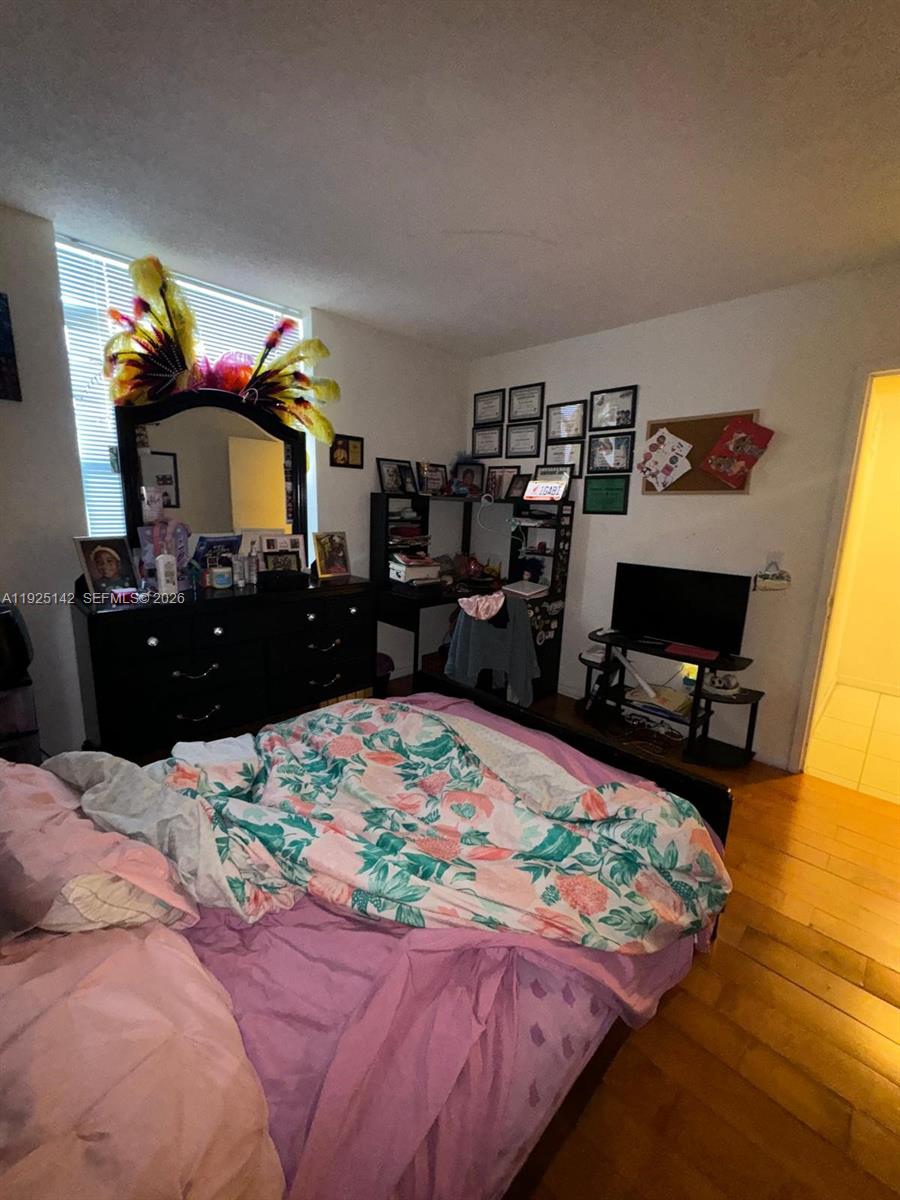 KEYSTONE TOWERS CONDO - Residential