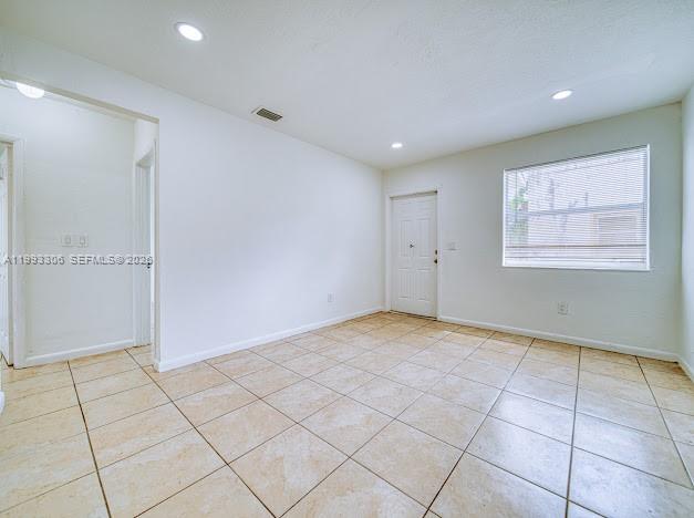 17TH AVE MANOR - Residential Lease