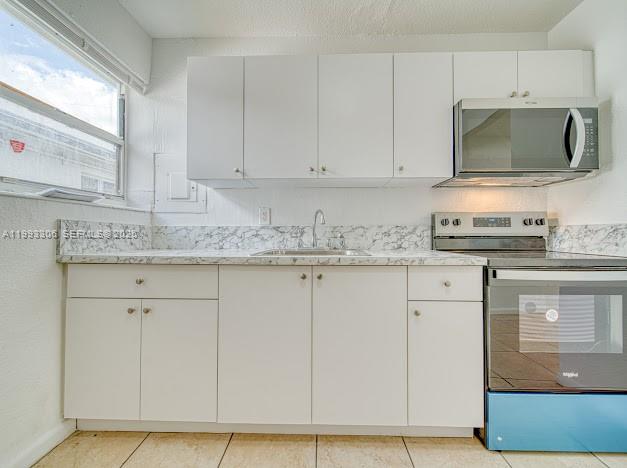 17TH AVE MANOR - Residential Lease