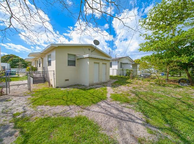 17TH AVE MANOR - Residential Lease