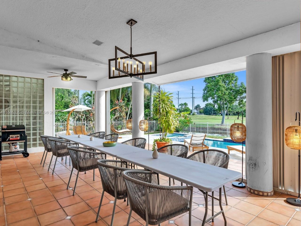 COUNTRY CLUB OF MIAMI EST - Residential