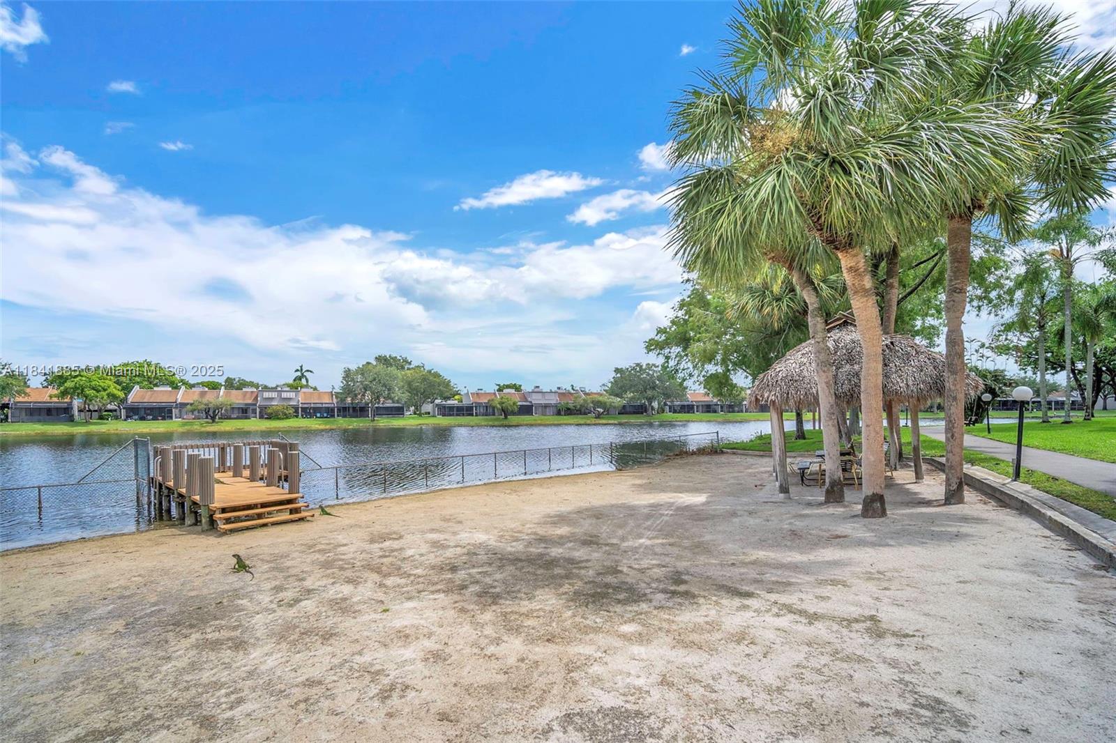 COLONY POINT 4 CONDO - Residential