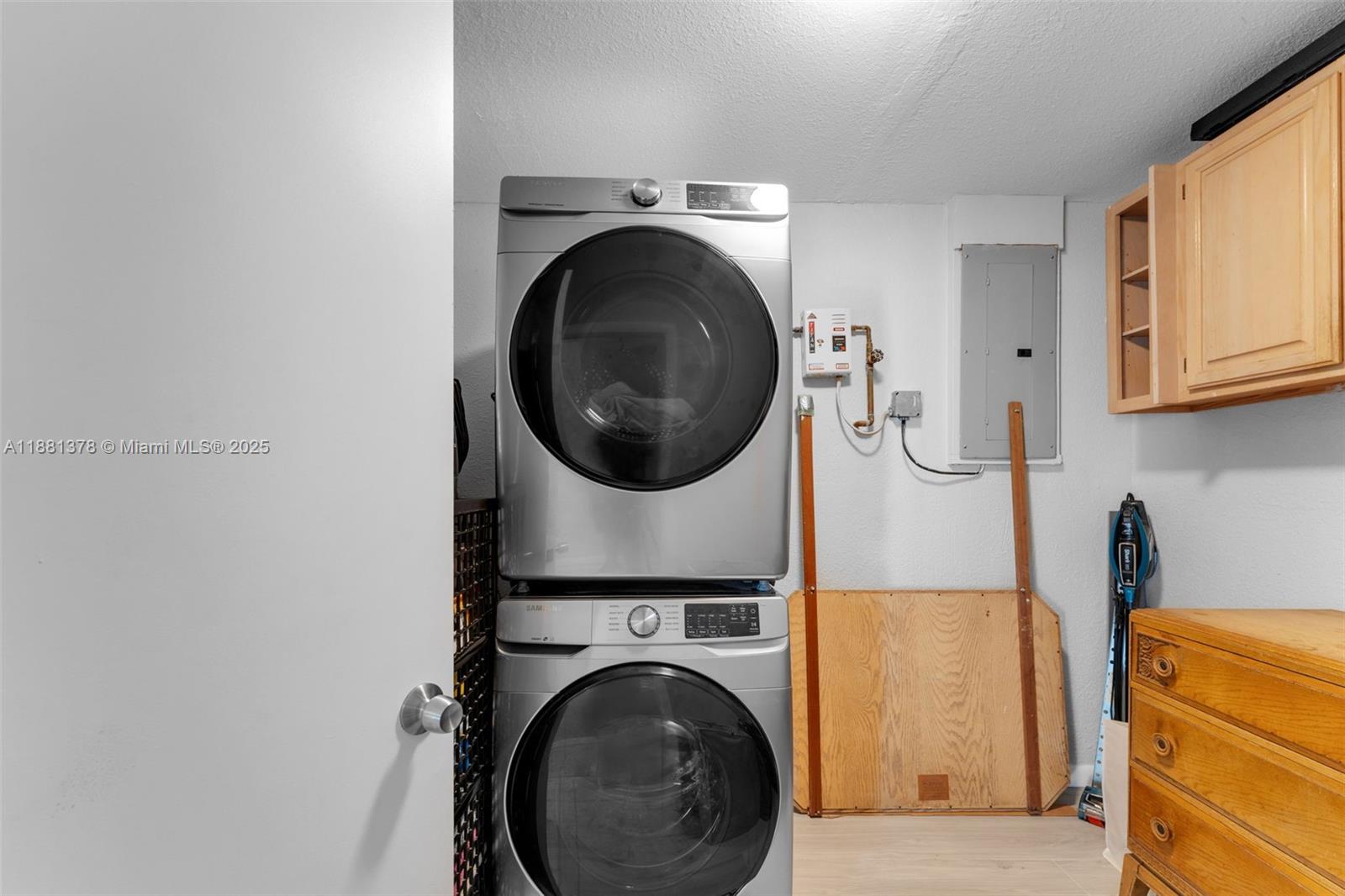 RICHMOND HEIGHTS ESTATES - Residential