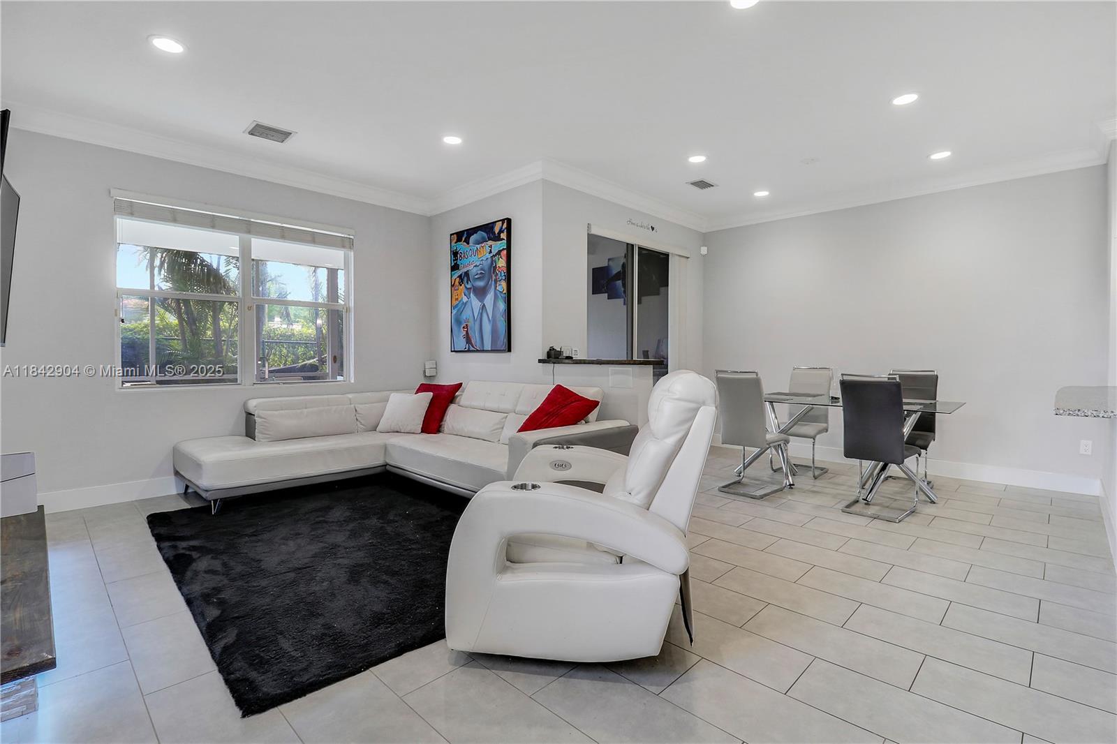 SEMINOLE GARDENS AT WOODB - Residential Lease