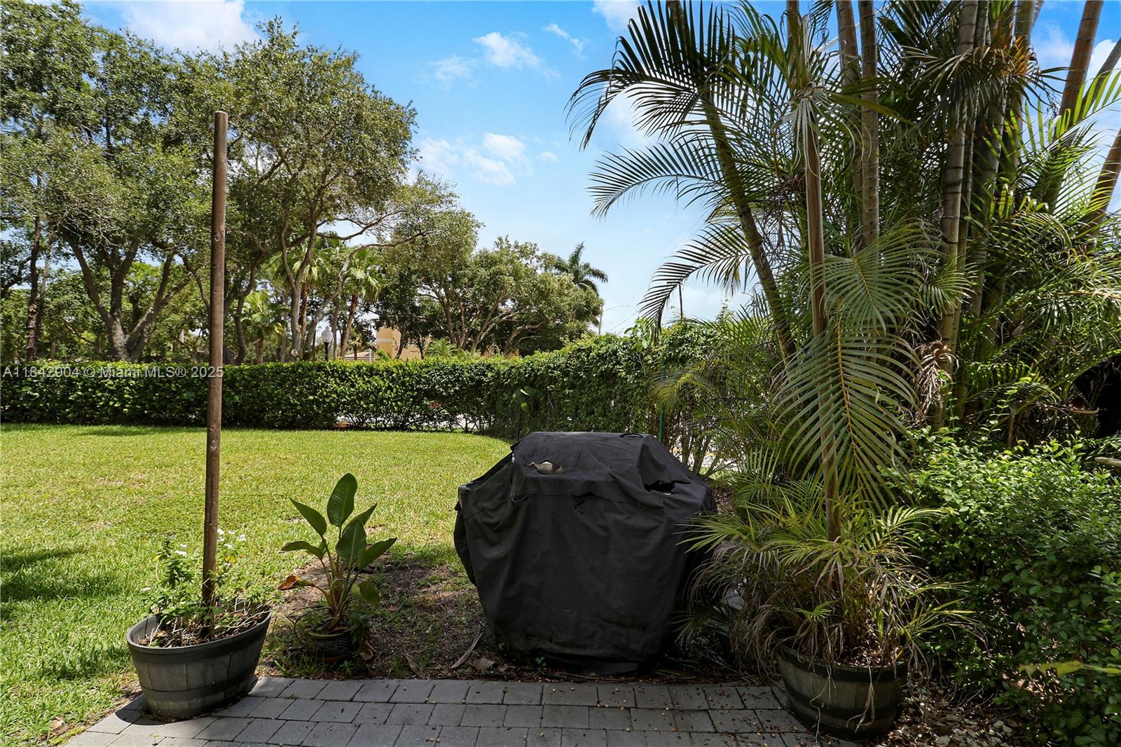 SEMINOLE GARDENS AT WOODB - Residential Lease
