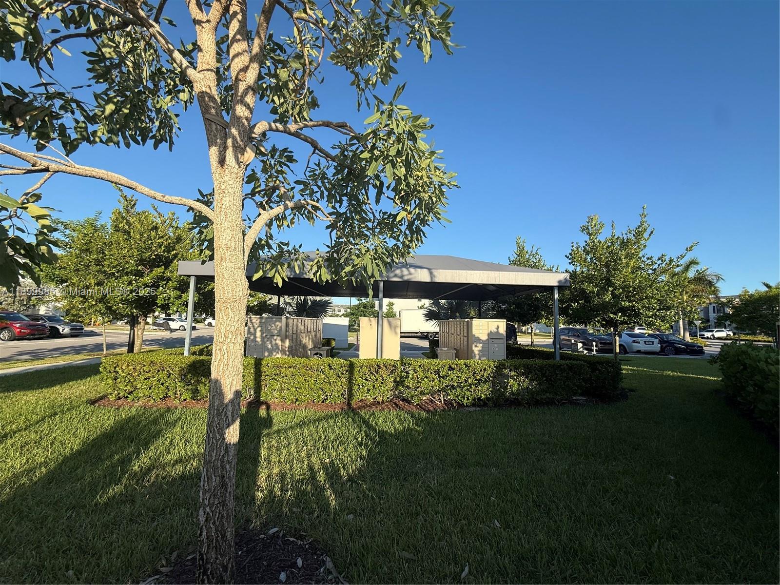 PINE ISLE - Residential