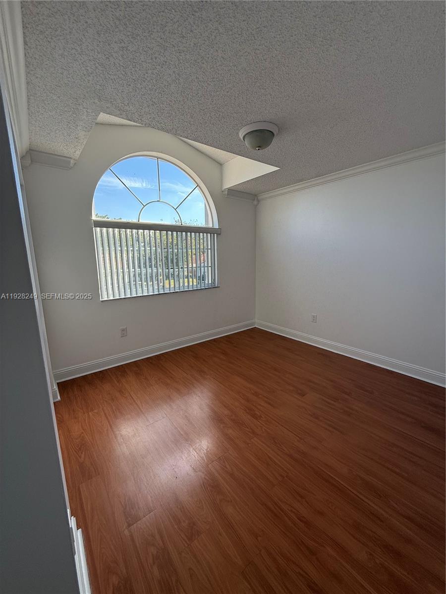 DORAL PALMS - Residential Lease