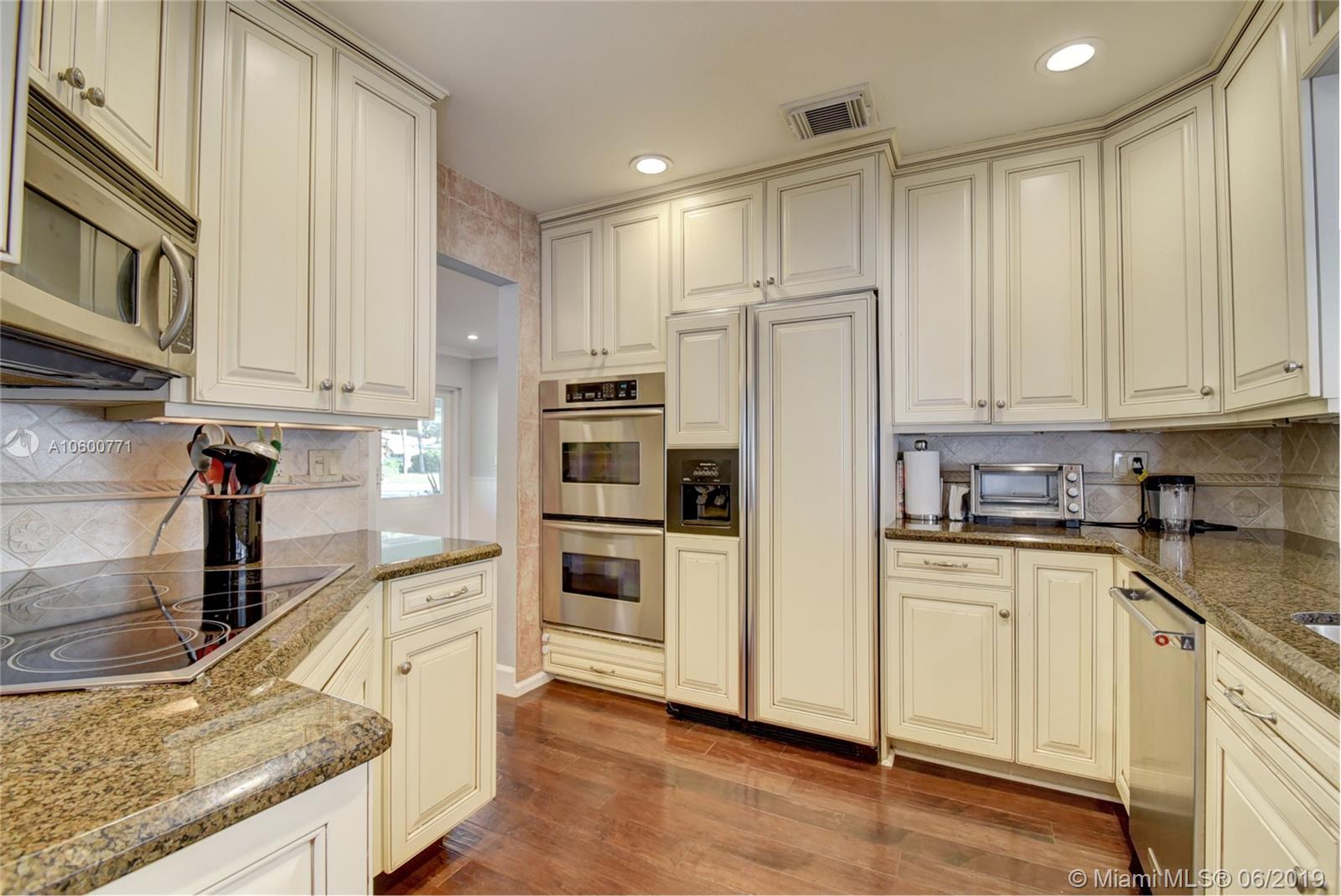 ROYAL OAK HILLS 1ST SEC - Residential