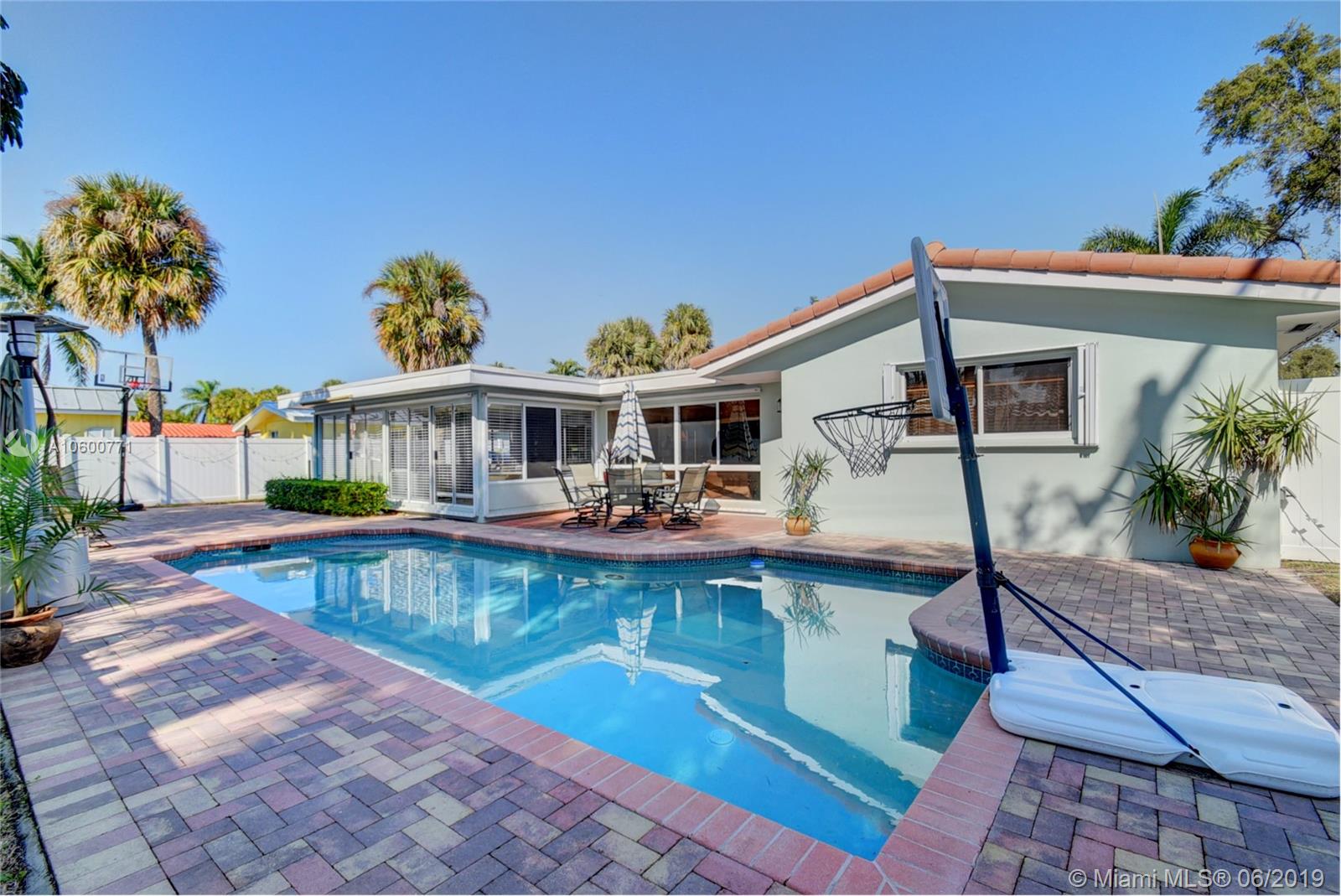 ROYAL OAK HILLS 1ST SEC - Residential