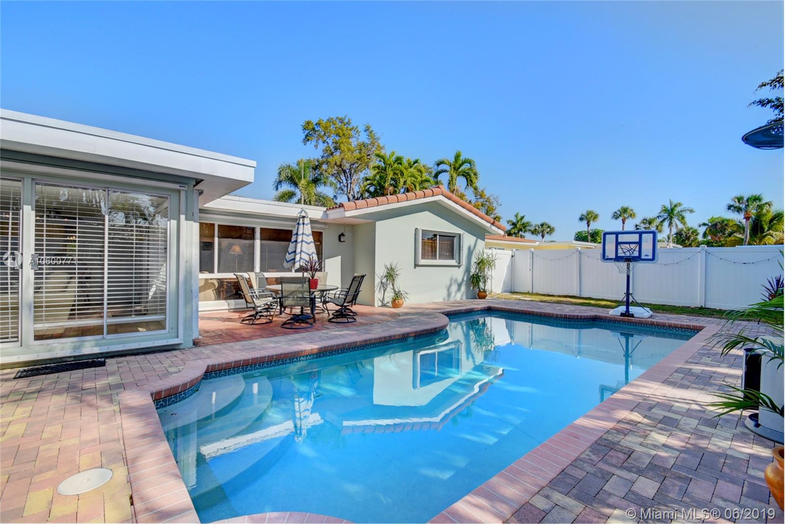 ROYAL OAK HILLS 1ST SEC - Residential