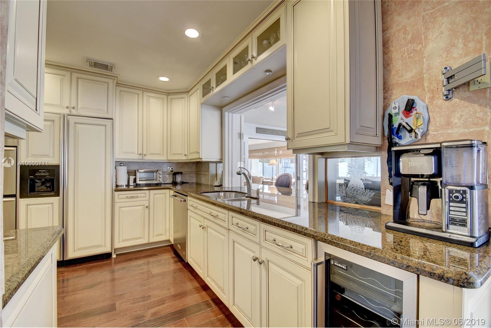 ROYAL OAK HILLS 1ST SEC - Residential