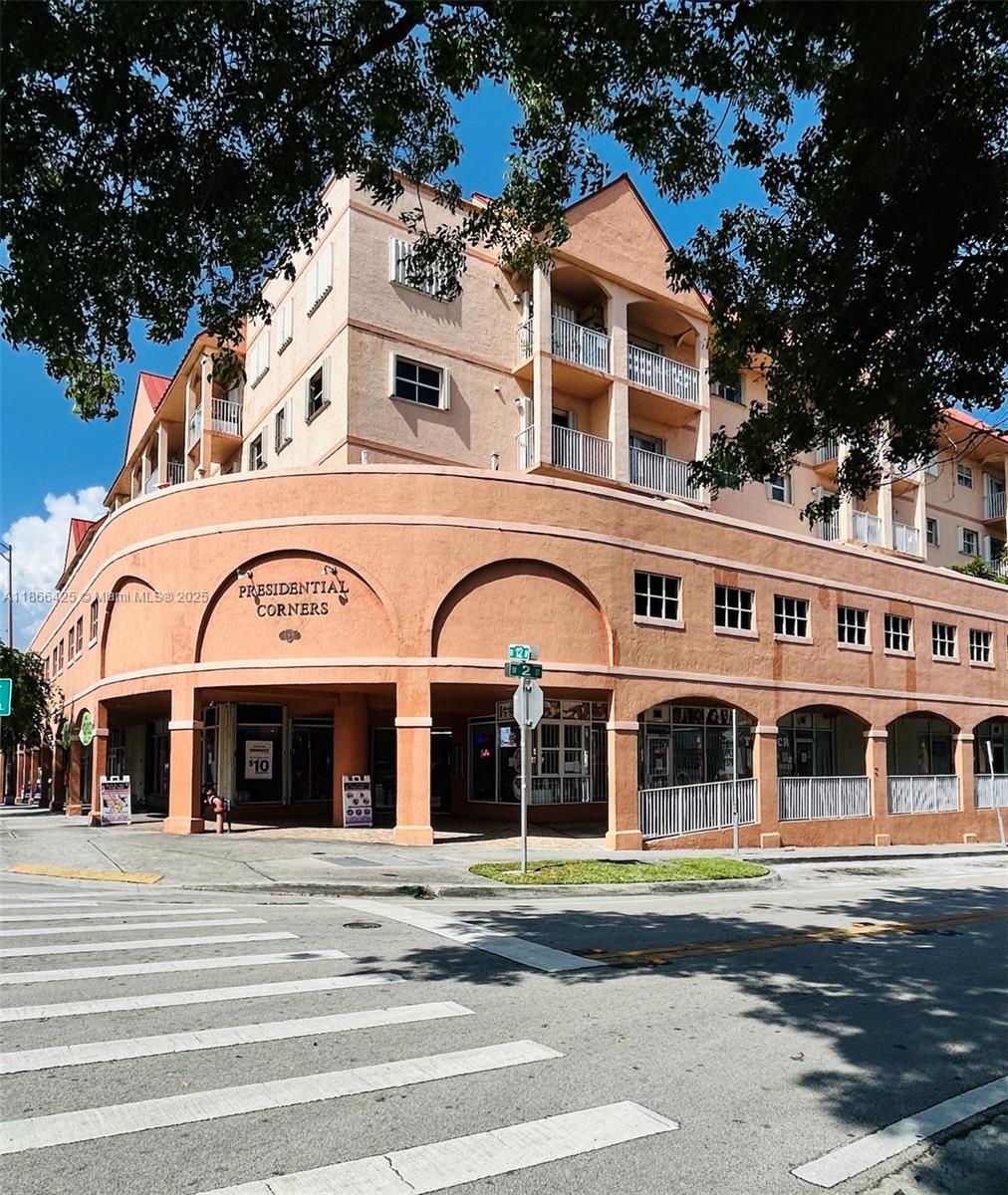 Presidential Corners Condo - Residential