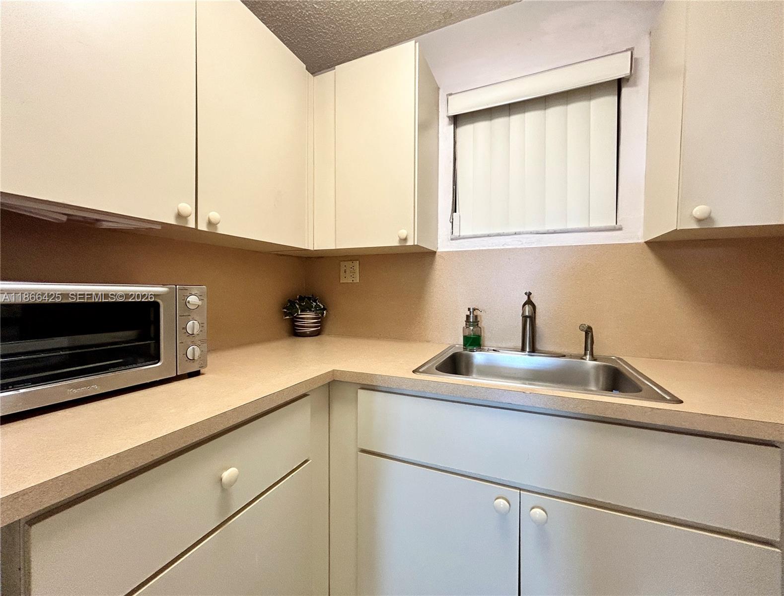 Presidential Corners Condo - Residential