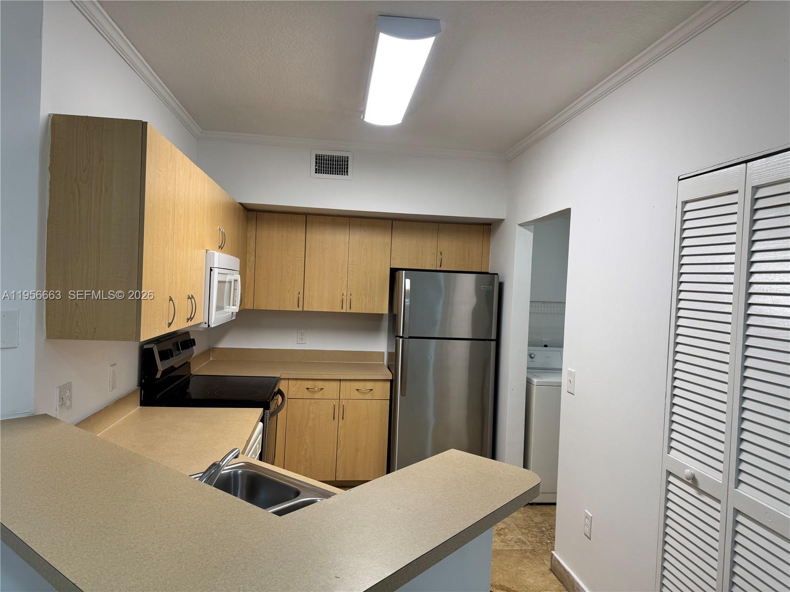 BELMONT AT NORTH LAUDERDA - Residential Lease