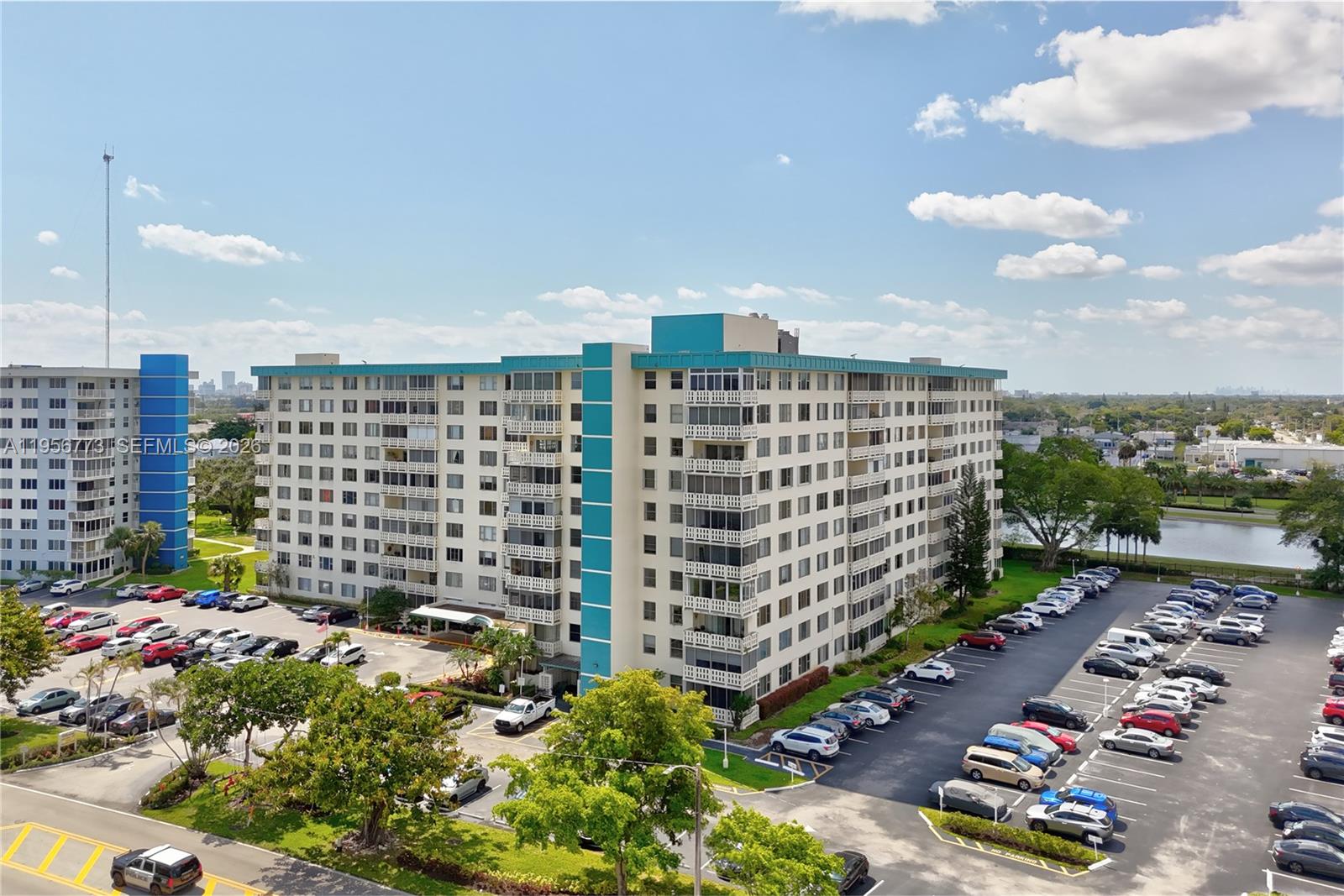 HILLCREST EAST NO 23 COND - Residential