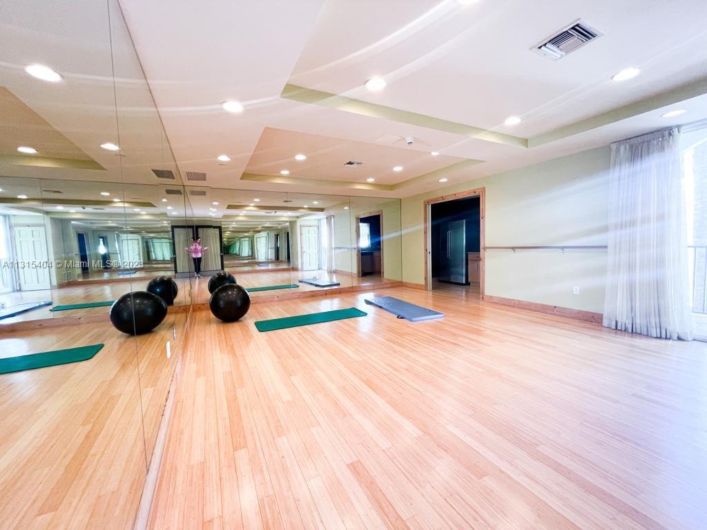 LAS OLAS BY THE RIVER CON - Residential Lease