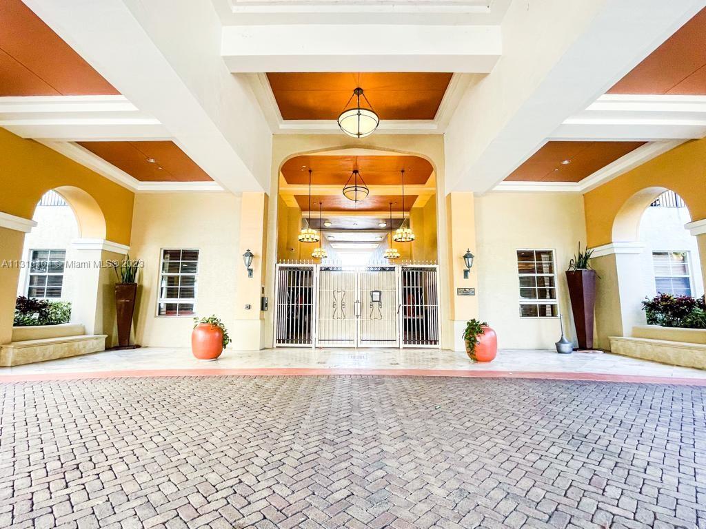 LAS OLAS BY THE RIVER CON - Residential Lease