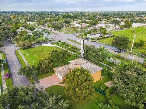 A home in Davie