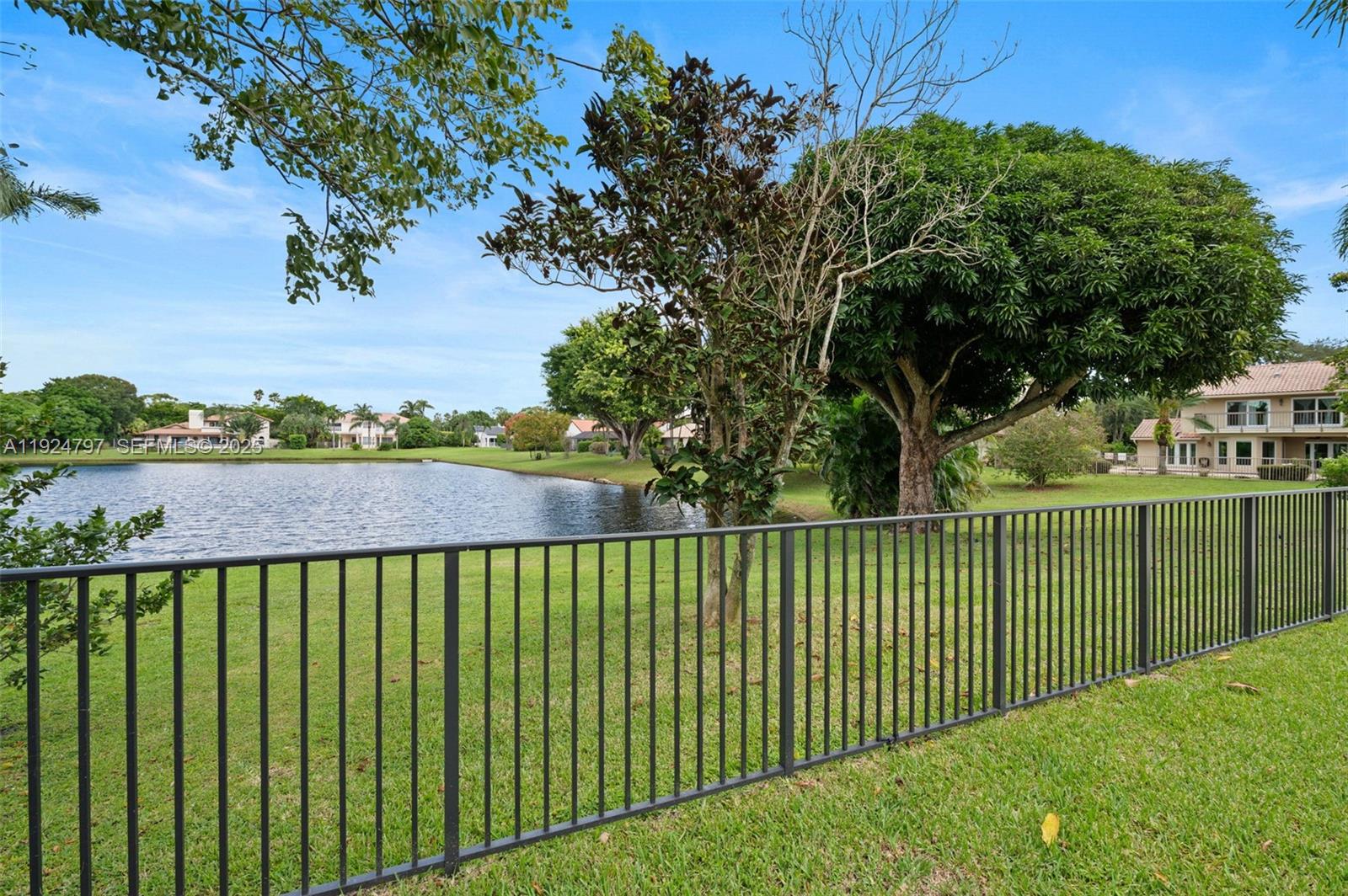 WOODLANDS SEC 1 - Residential