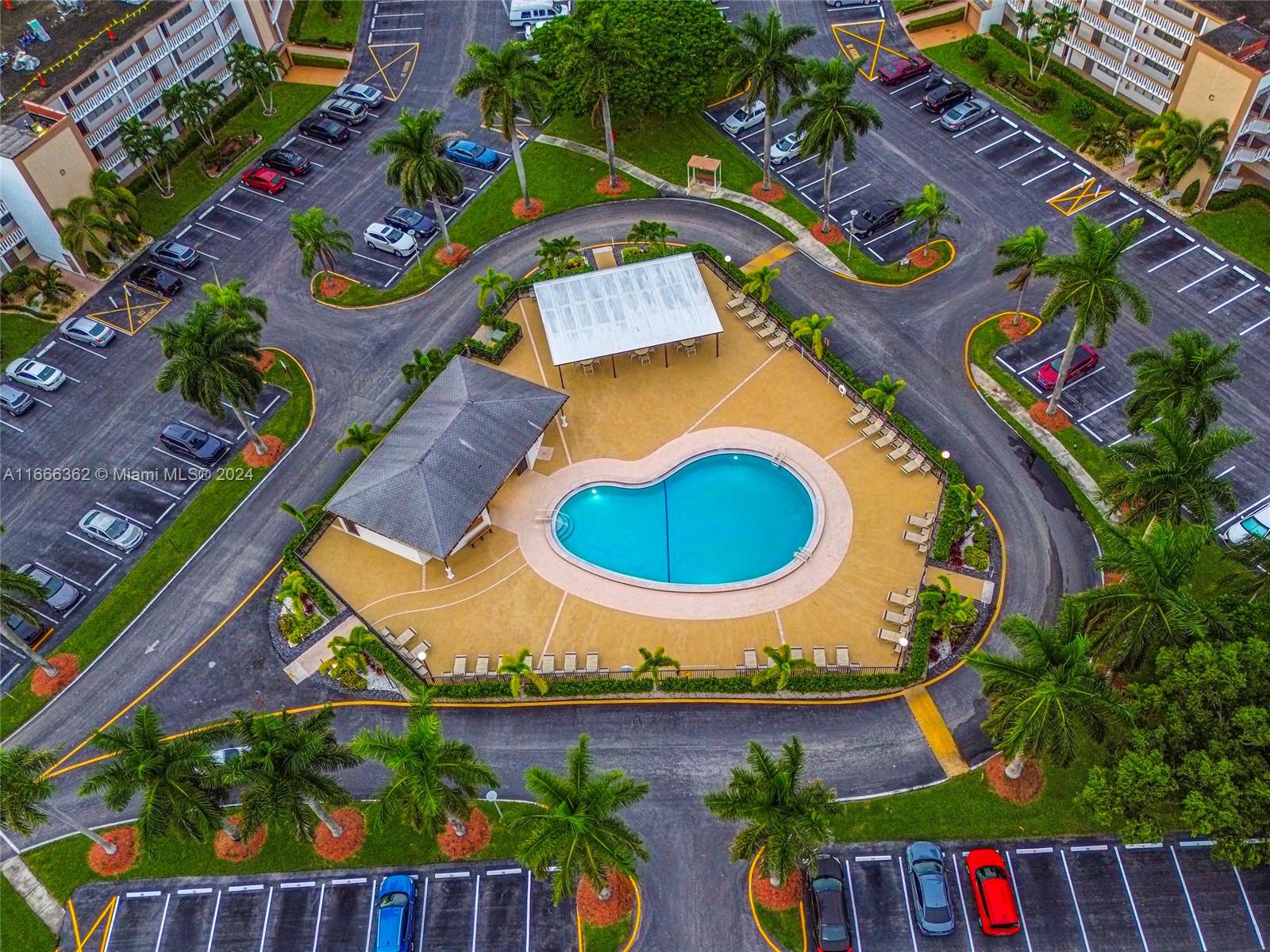CENTURY VILLAGE CORNWALL E - Residential