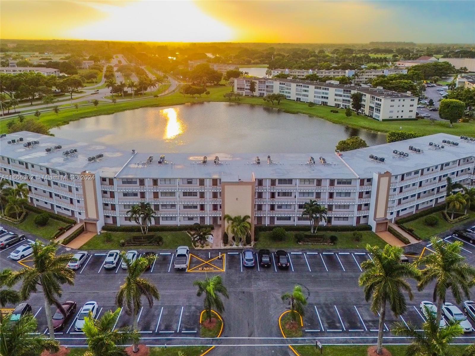 CENTURY VILLAGE CORNWALL E - Residential