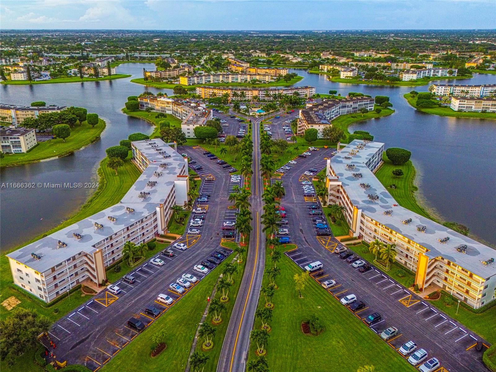 CENTURY VILLAGE CORNWALL E - Residential